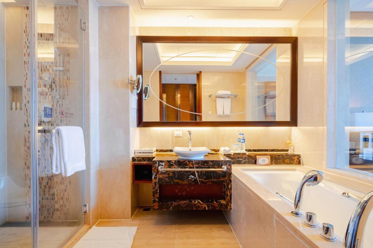 Pullman Haikou Haikou  Exterior photo